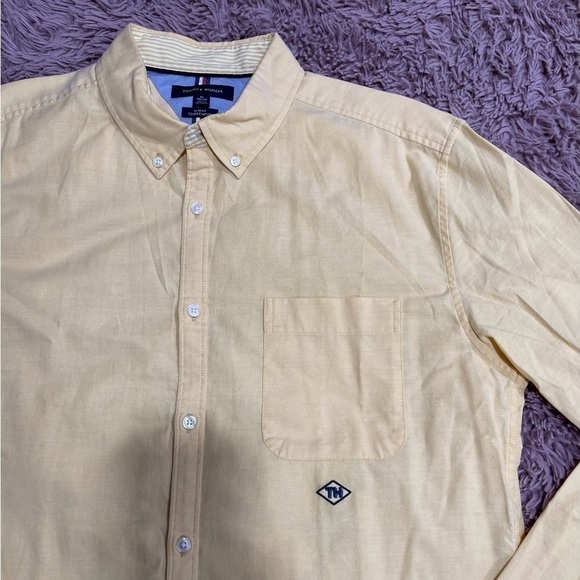 Tommy Hilfiger Men Yellow Long Sleeve Button Front Shirt - Picture 2 of 10